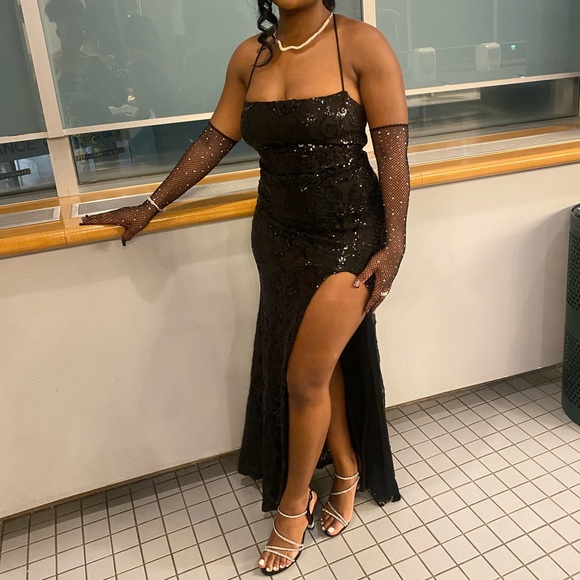 Gorgeous black sequin dress. - Picture 4 of 4